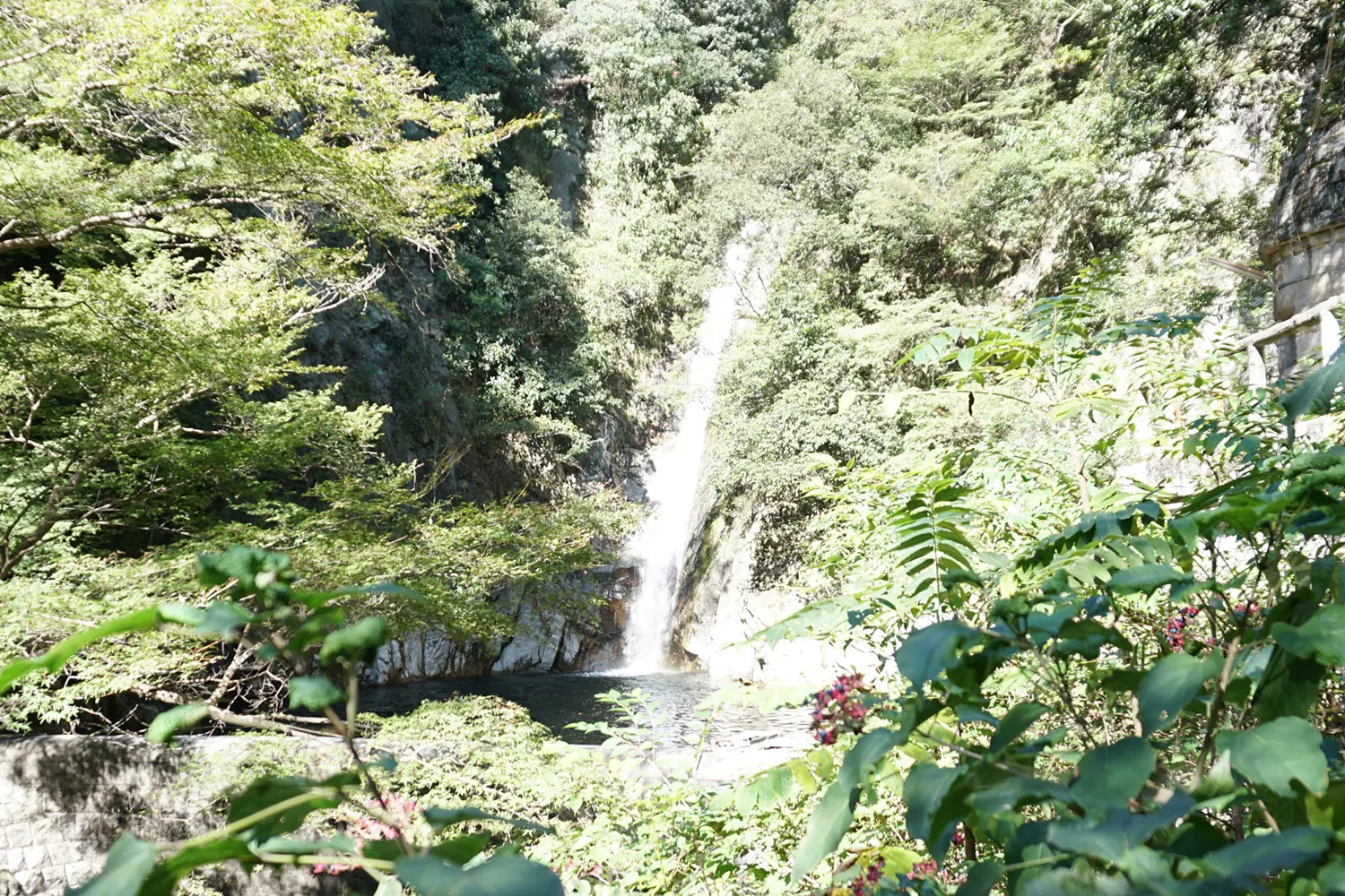 摩耶山登山ルートの布引の滝